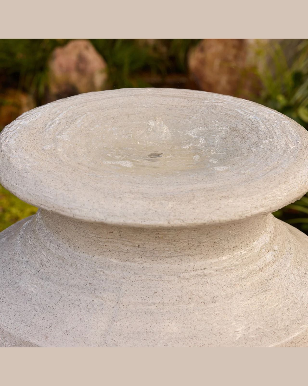 Onde Urn Sand Water Fountain with Base Reservoir