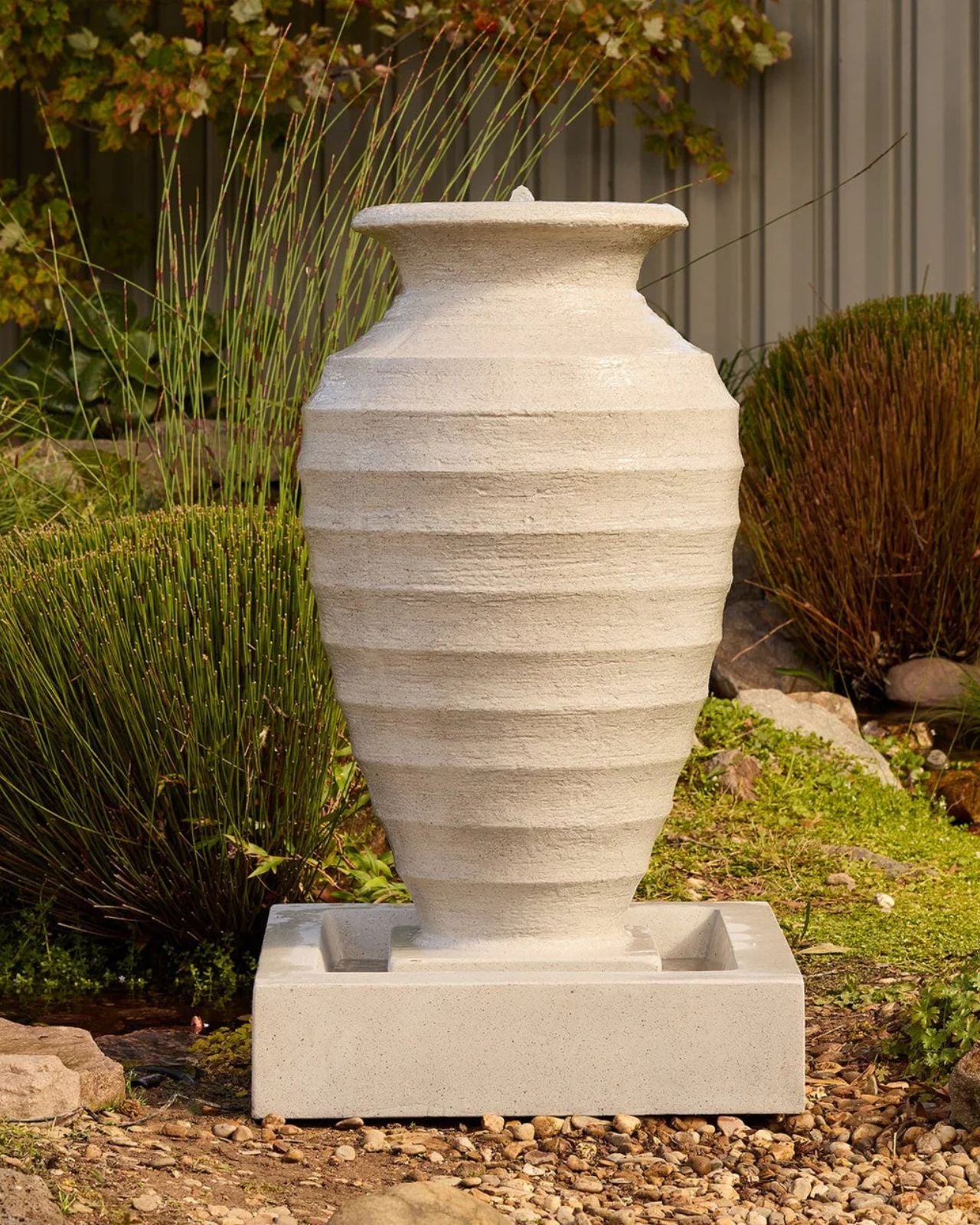 Onde Urn Sand Water Fountain with Base Reservoir