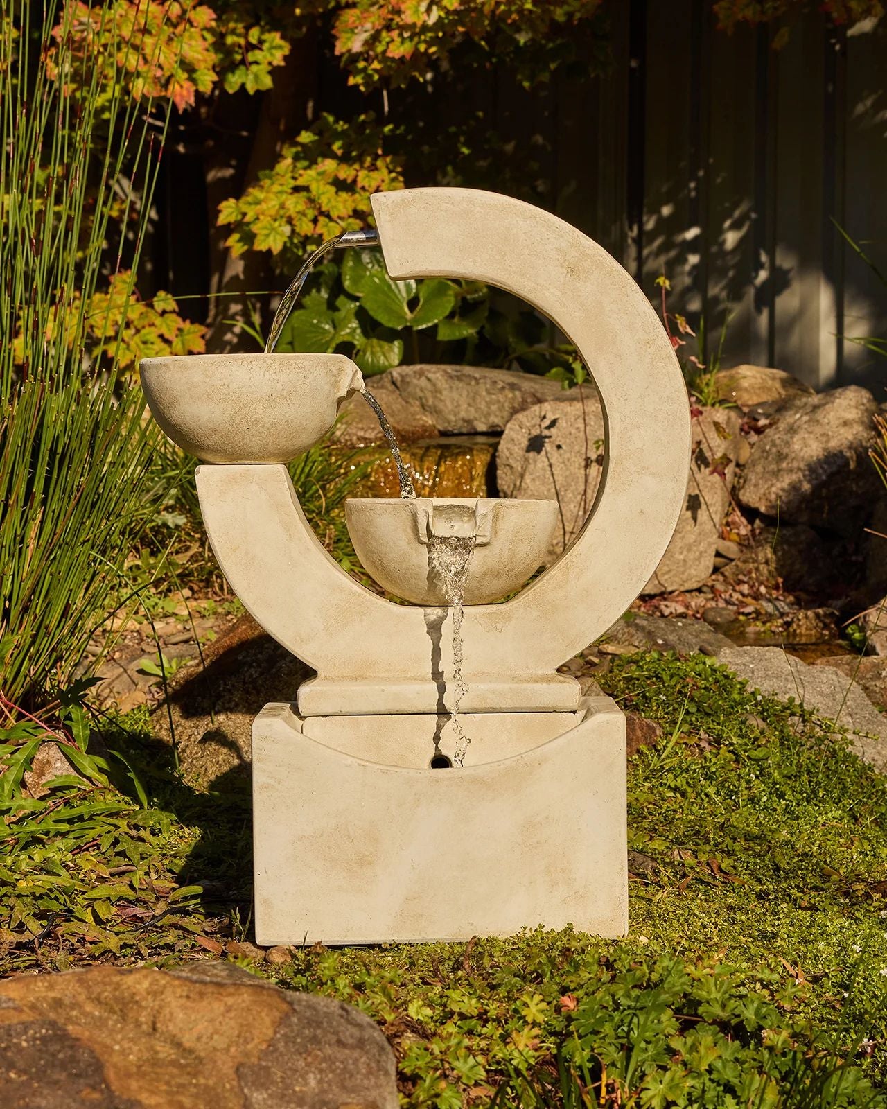 Crescent - Modern Circular Tiered Bowls Water Fountain